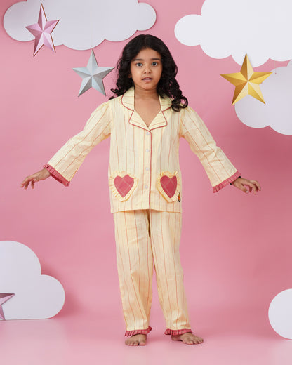 Avokiddos Girls Heart Bottom Retro lounge set