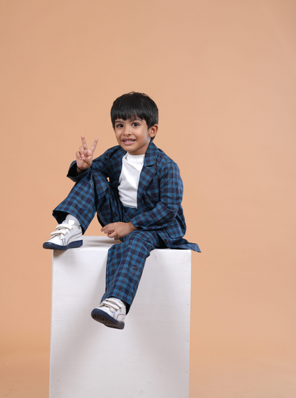 Boys Checkered robe set