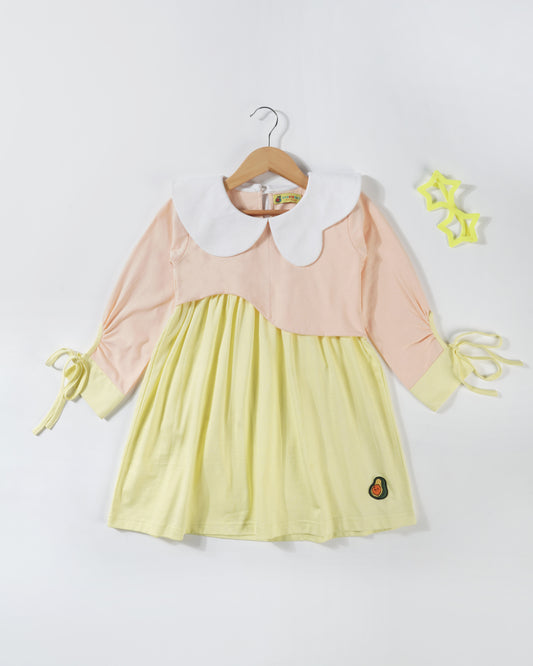 Avokiddos Pineapple girl tie sleeve dress