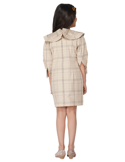 Girls Checkered frill collar dress