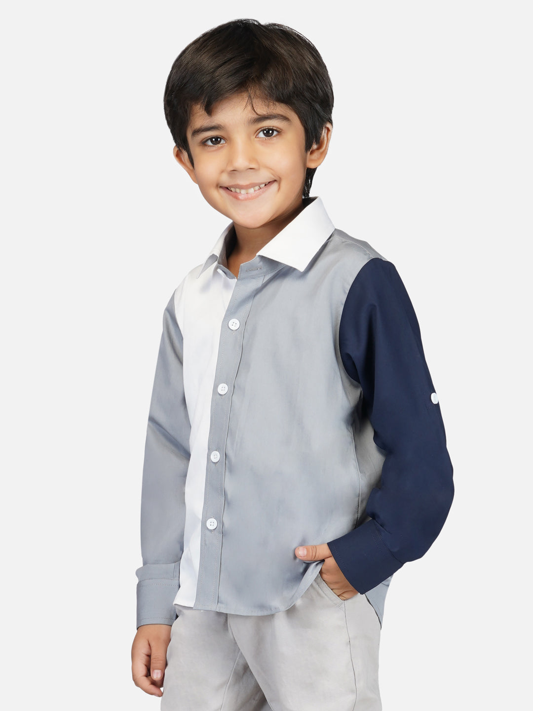 Boys contrast sleeves relaxed fit shirt